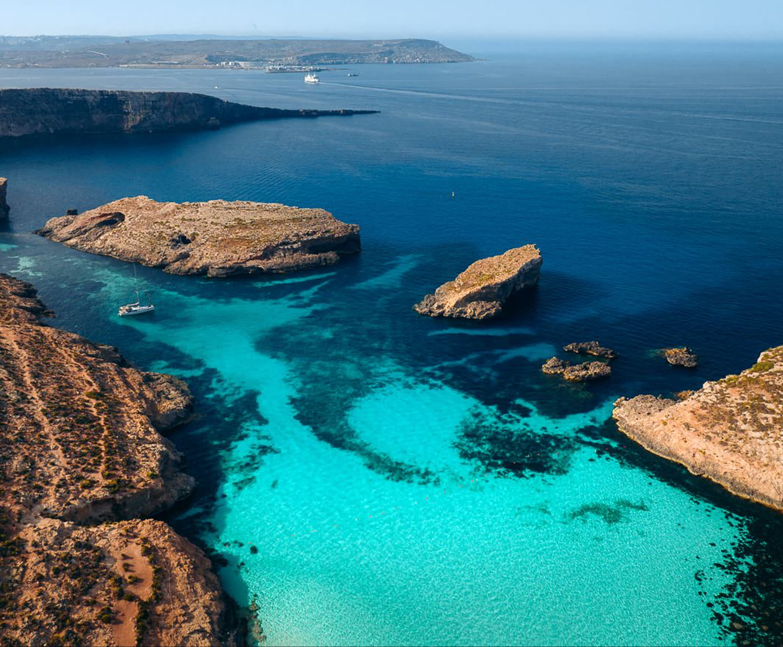 COMINO002